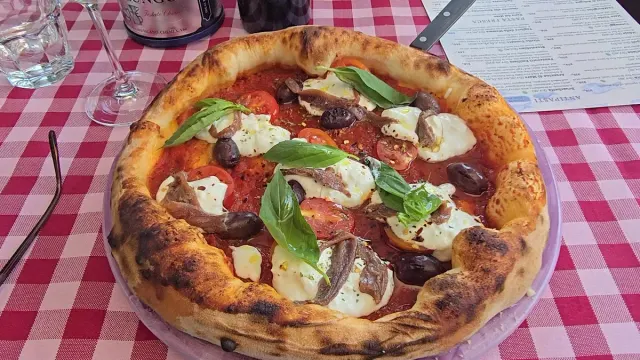BookNoFees: Restaurante – Mamma Pizza Osteria di mare – Oslo – Mamma Pizza, restaurante de mariscos, foto 3