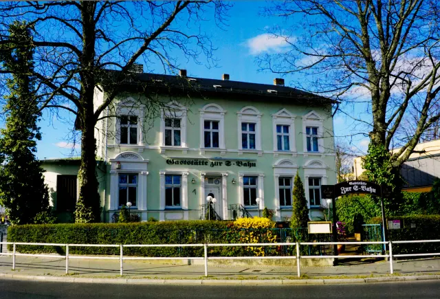 BookNoFees: Restaurante – Restaurant „Zur S-Bahn“ – Berlin – Restaurante «Zur S-Bahn», foto 2