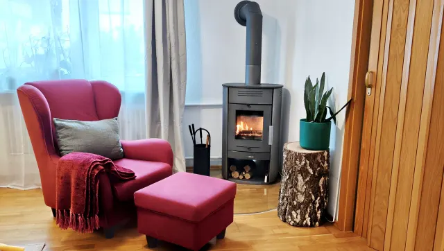 BookNoFees: Departamento elegante con chimenea – Bensheim