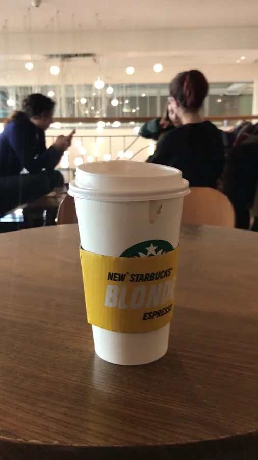 BookNoFees: Cafetería – Starbucks – Athens – Starbucks, foto 3