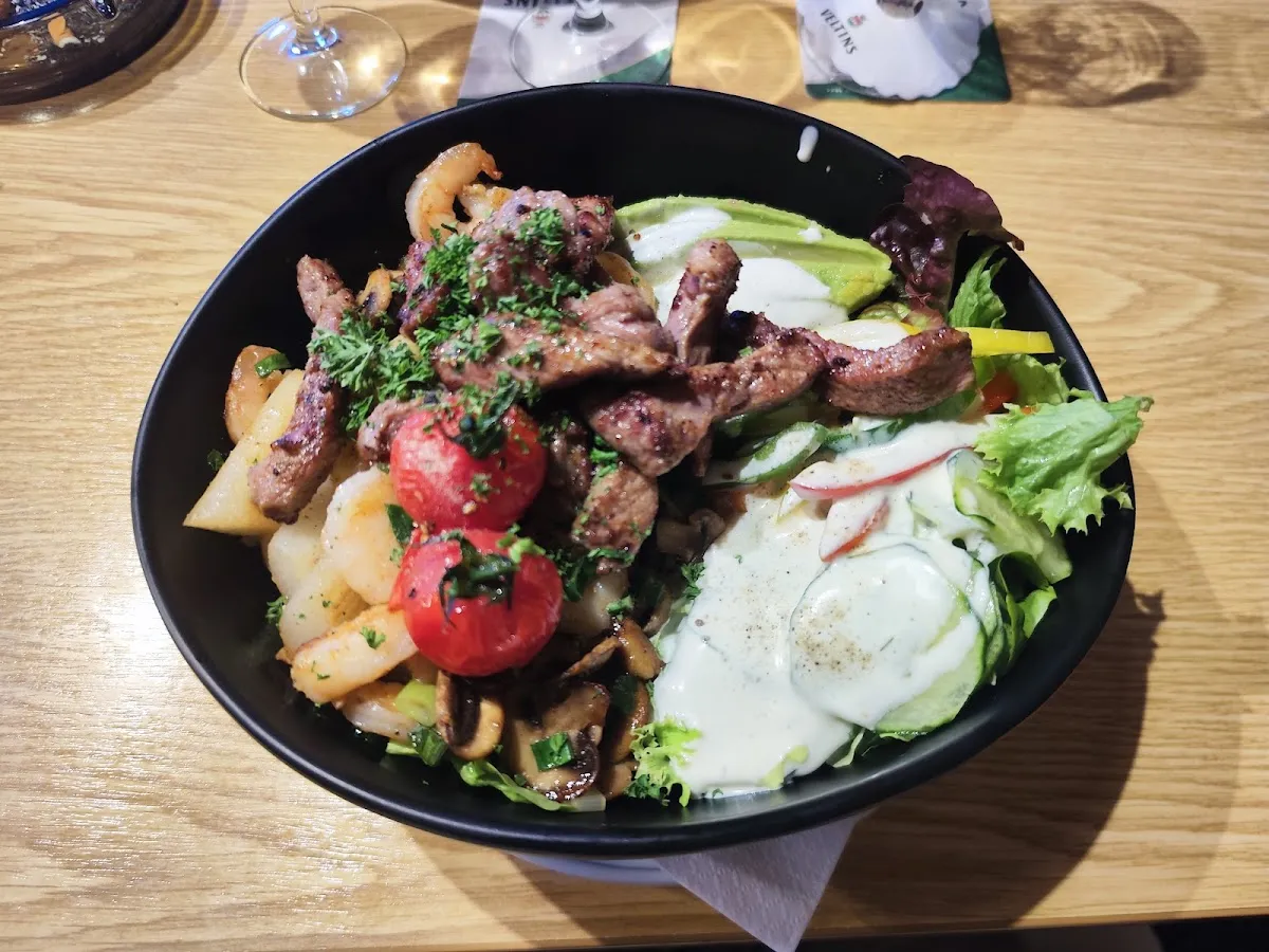 BookNoFees: Restaurante – Zum Dorfkrug – Lippetal – Hacia la taberna del pueblo, foto 1