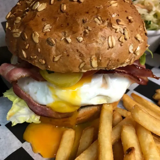 BookNoFees: Restaurante – Gospoda Zbójnicka – Warsaw – La posada de los bandidos, foto 3