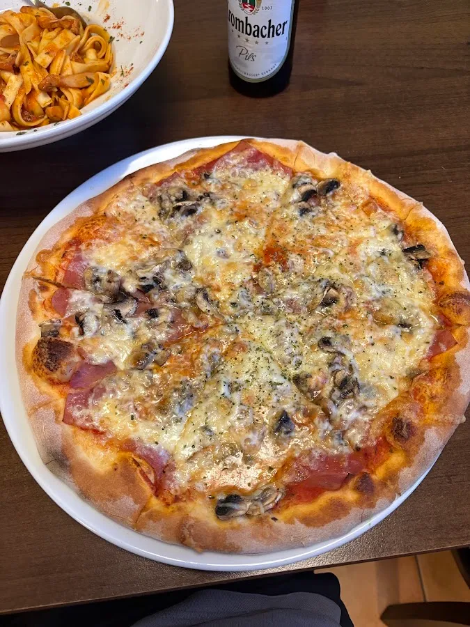 BookNoFees: Restaurante – Pizzeria Testarossa – Wetter (Ruhr) – Pizzería Testarossa, foto 1