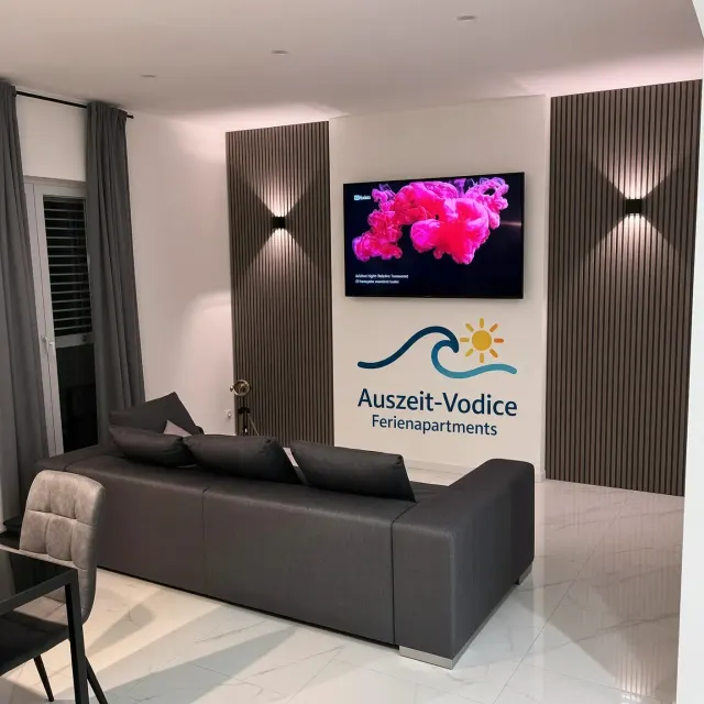 BookNoFees: Escapada a Vodice, departamento 1: con piscina privada y parrilla – Vodice