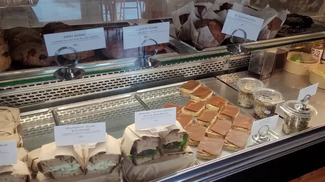 BookNoFees: Cafetería – PUST Kaffebar – Oslo – Cafetería PUST, foto 3
