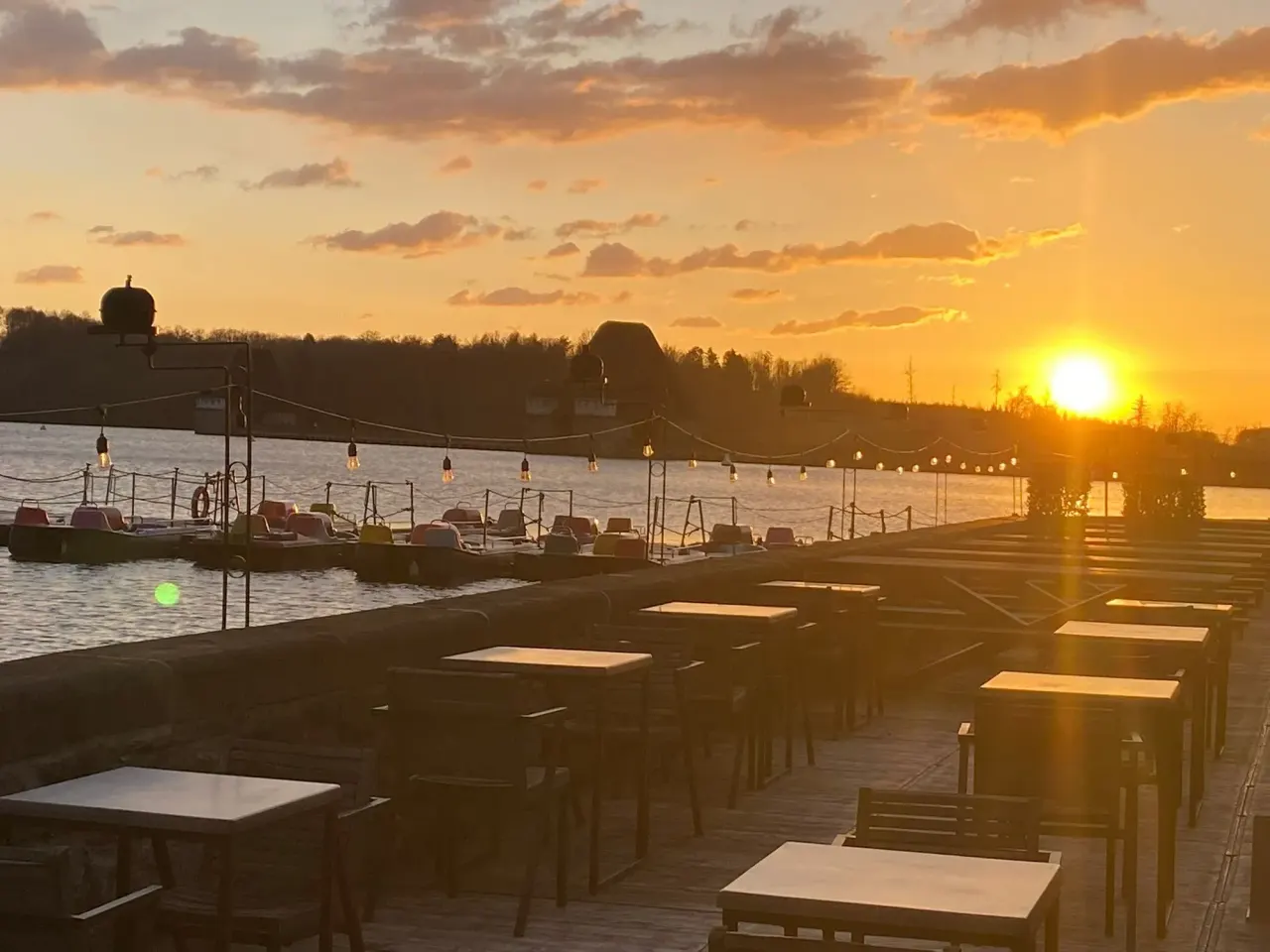 BookNoFees: Restaurante – MahlAnderz am Möhnesee – Möhnesee-Günne – MahlAnderz en el lago Möhnesee, foto 1
