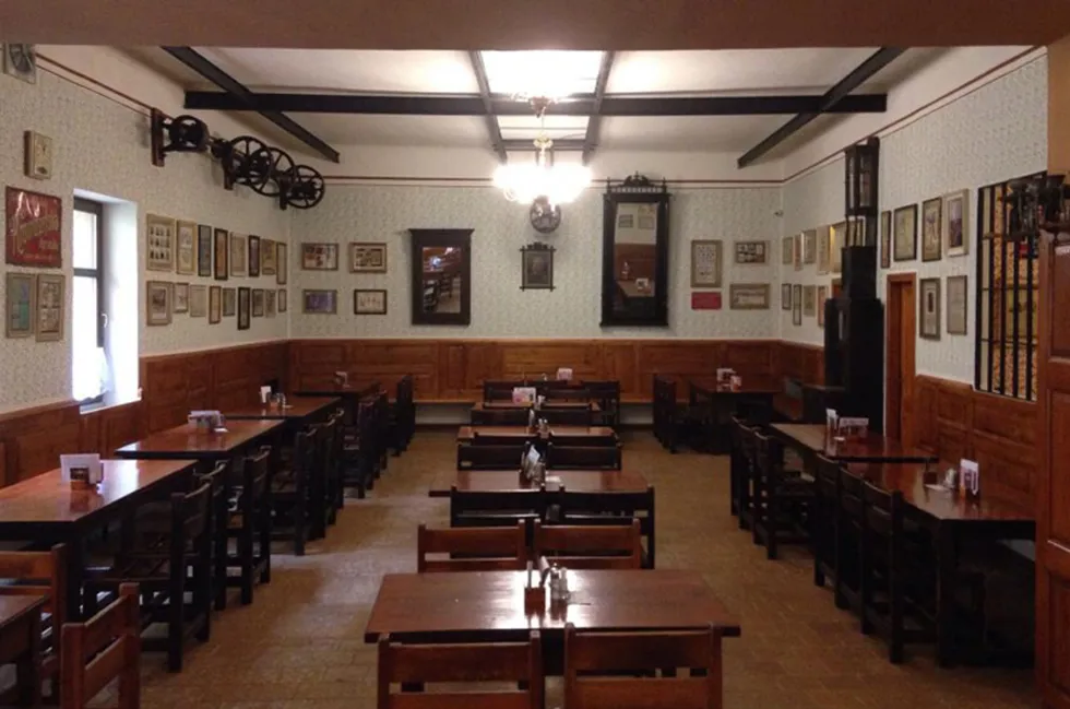 BookNoFees: Restaurante – U Šumavy – Prague – Cerca de Šumava, foto 1