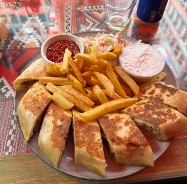 BookNoFees: Restaurante – Al Yasmin – Ljubljana – El jazmín, foto 2