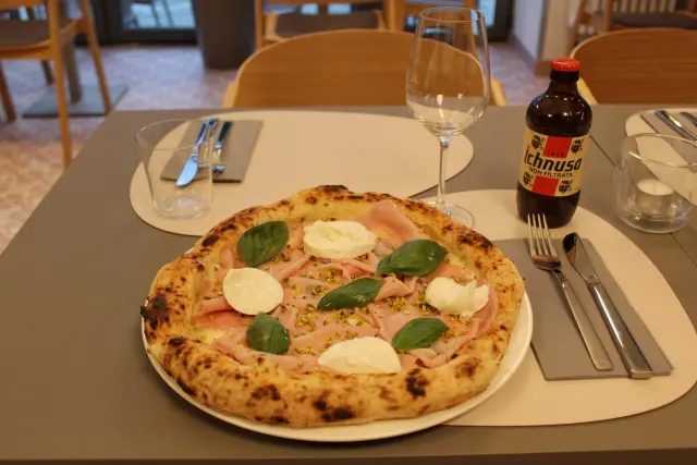 BookNoFees: Restaurante – Napolita – Berlin – Napolitana, foto 3