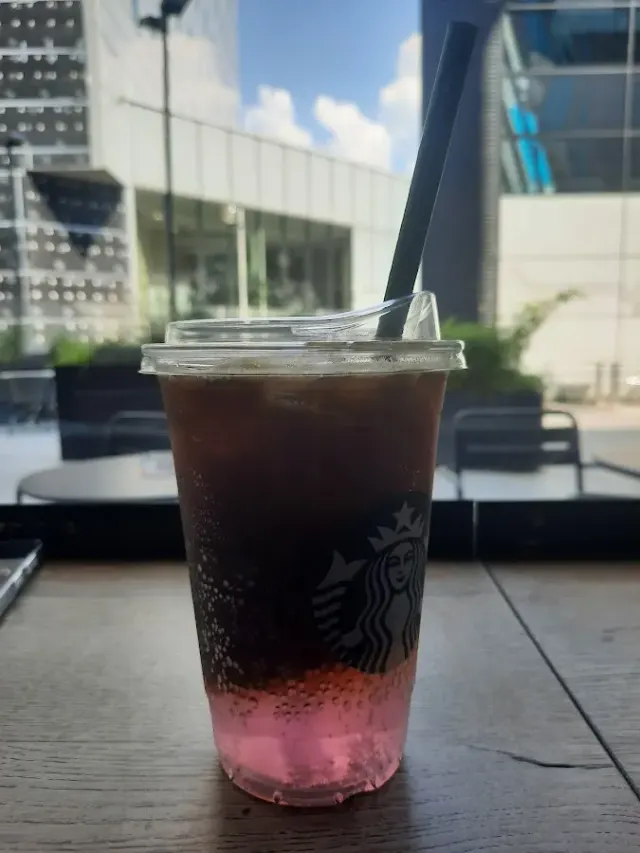 BookNoFees: Restaurante – Starbucks – Bucharest – Starbucks, foto 2