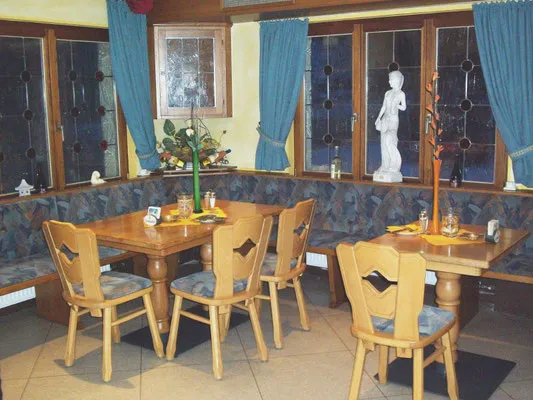 BookNoFees: Restaurante – Restaurant zum Nachtwächter / ZAZA Bistro – Erndtebrück – Restaurante Zum Nachtwächter / ZAZA Bistro, foto 1