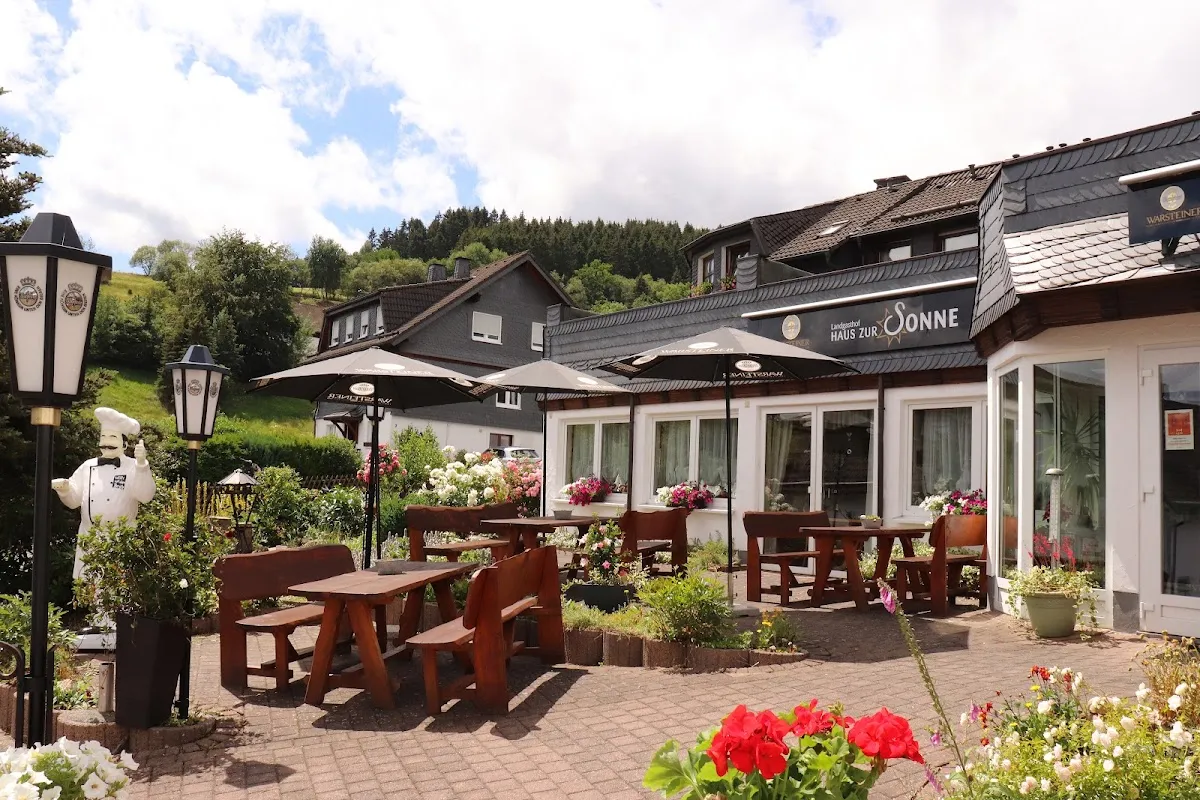 BookNoFees: Restaurante – Hotel Restaurant Zur Sonne – Hallenberg – Hotel Restaurant Zur Sonne, foto 1