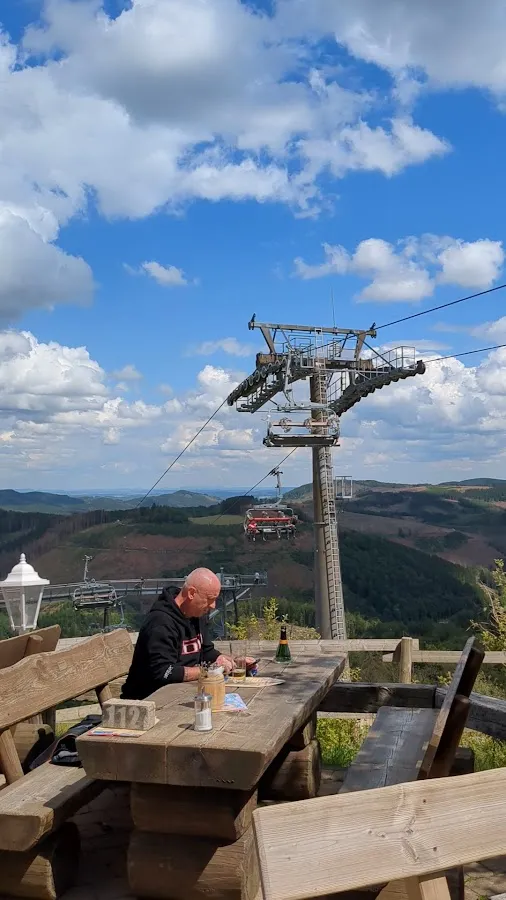 BookNoFees: Restaurante – Bobhaus – Winterberg – Casa de Bob, foto 3