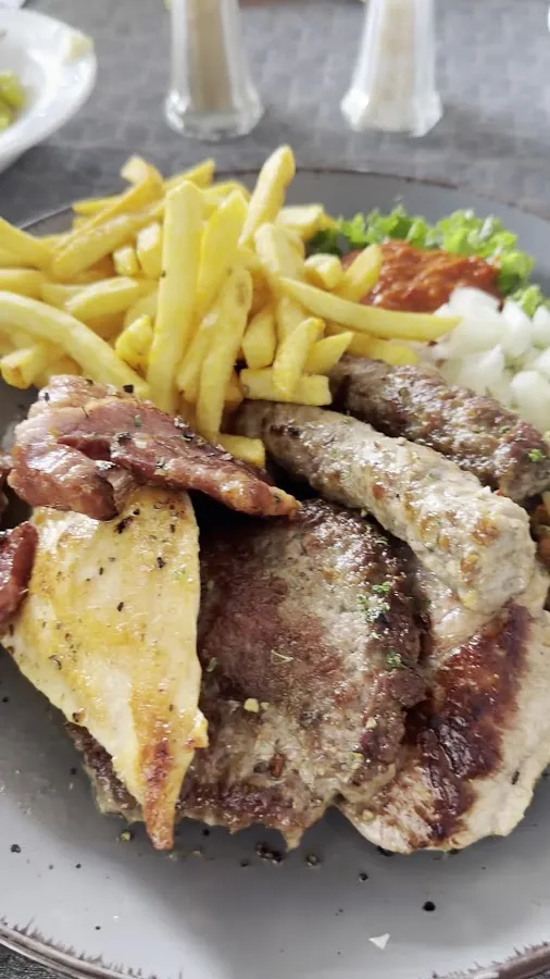 BookNoFees: Restaurante – Restaurant am Flugplatz – Hamm – Restaurante en el aeródromo, foto 3