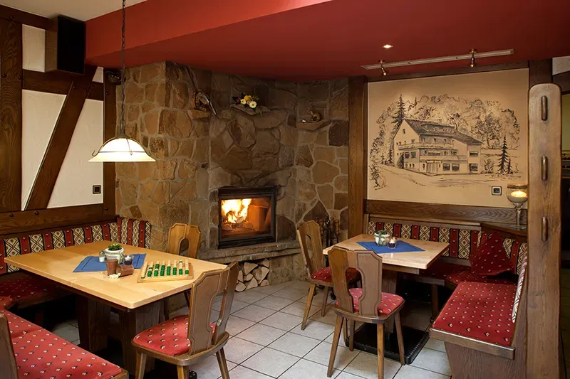 BookNoFees: Restaurante – Luckai Hotel & Restaurant – Meschede-Freienohl – Luckai Hotel y Restaurante, foto 1