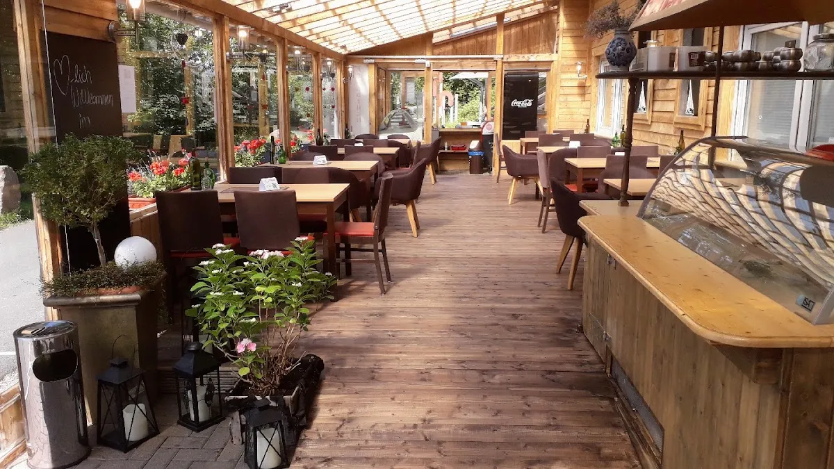 BookNoFees: Restaurante – Fährhaus und Bikercafé am Diemelsee – Marsberg – Posada y cafetería para motociclistas en el lago Diemelsee, foto 1