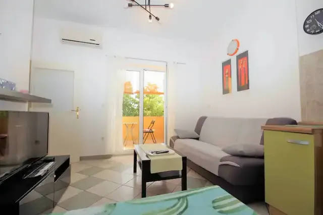 BookNoFees: renta vacacional en Fažana – Departamento de vacaciones bien cuidado en Nata, cerca de la playa