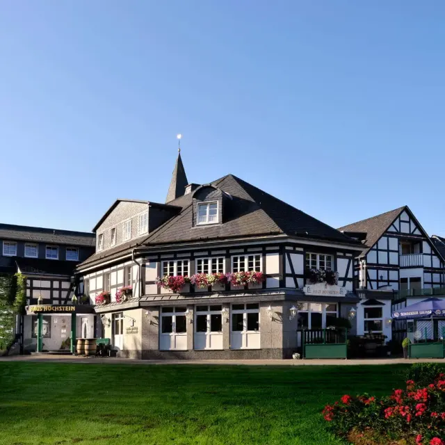 BookNoFees: Hotel Haus Hochstein, Eslohe-Wenholthausen