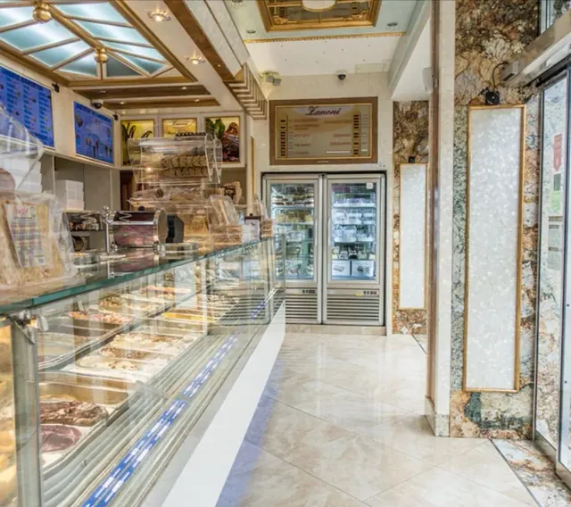 BookNoFees: Cafetería – Eissalon Garda – Vienna – Garda Lounge, foto 2
