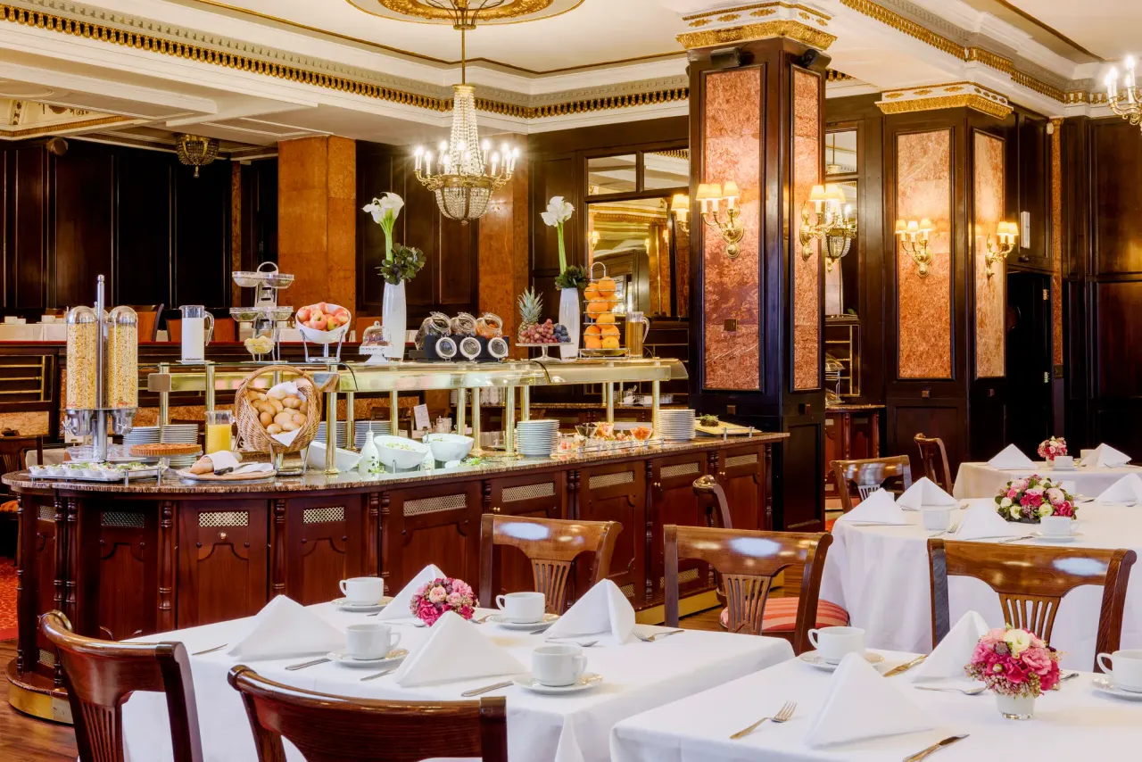 BookNoFees: Restaurante – Café Astoria – Budapest – Café Astoria, foto 1