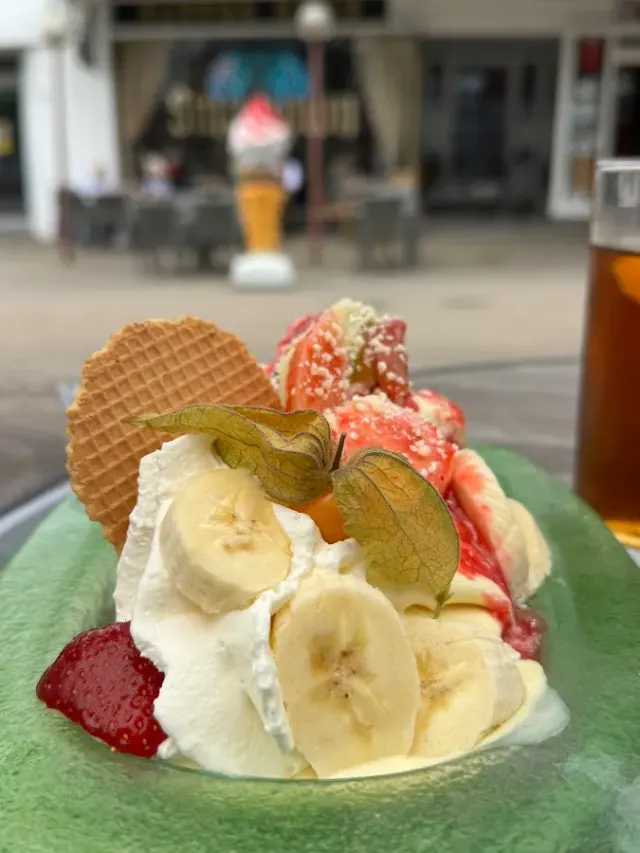 BookNoFees: Restaurante – Eiscafe Concetta – Gevelsberg – Eiscafe Concetta, foto 2