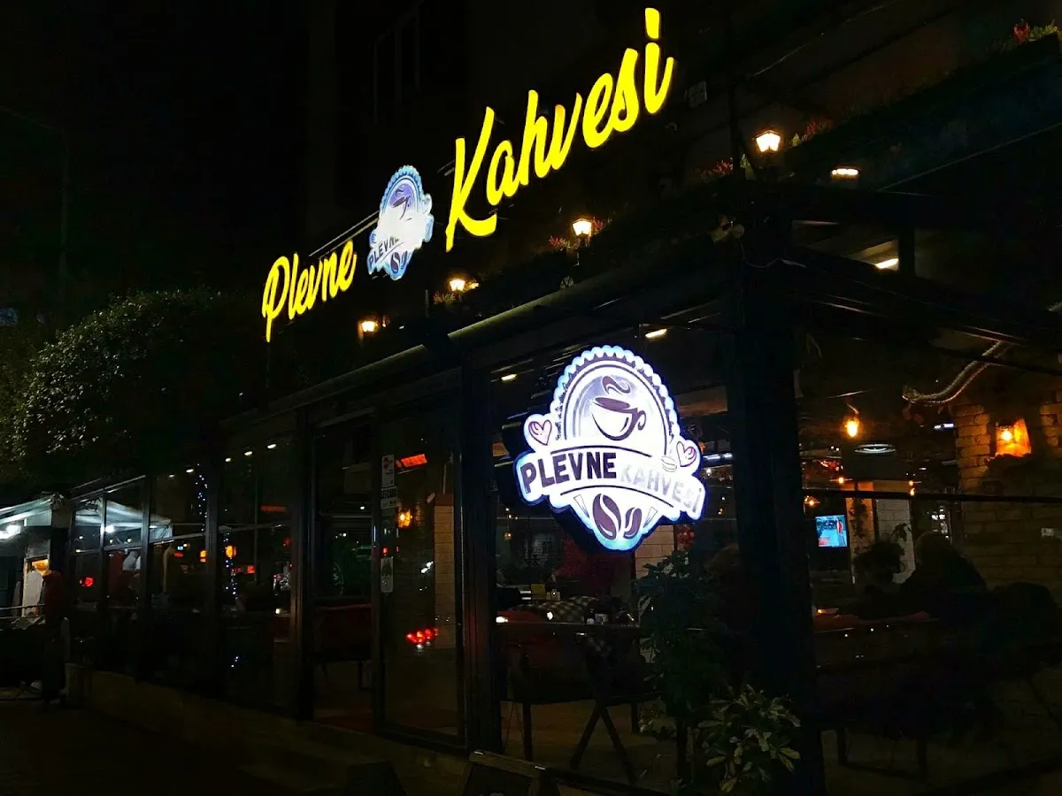 BookNoFees: Cafetería – Plevne Kahvesi – Istanbul – Café Plevne, foto 1