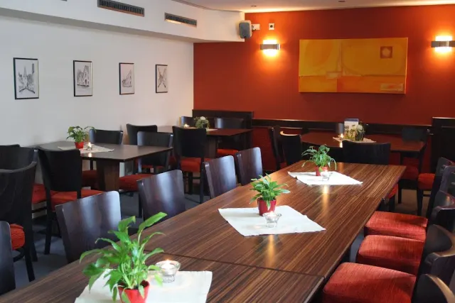 BookNoFees: Restaurante – Gasthof Im Kohl – Neuenrade – Posada Im Kohl, foto 2