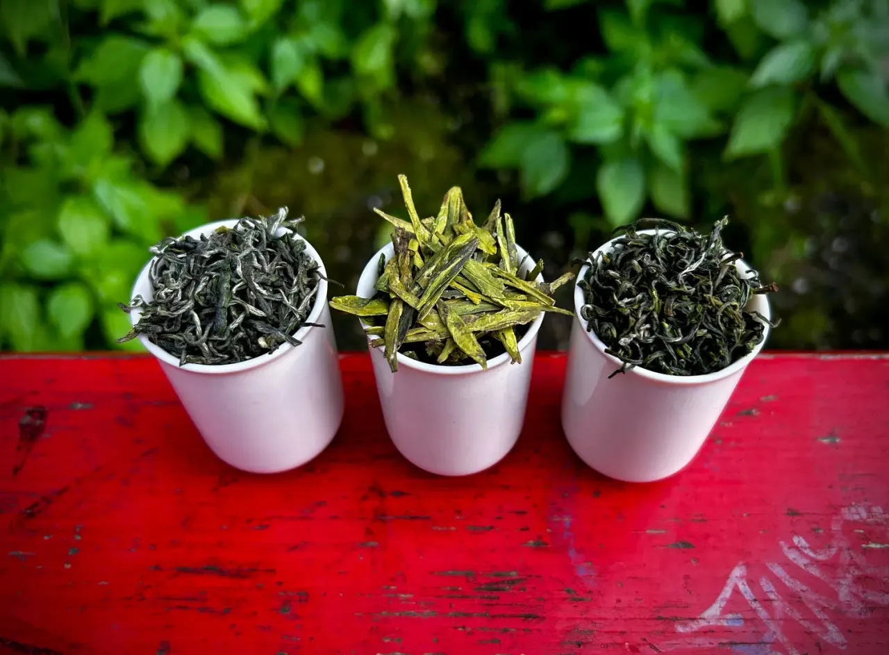 BookNoFees: Cafetería – 1000 Tea – Budapest – 1000 Té, foto 1