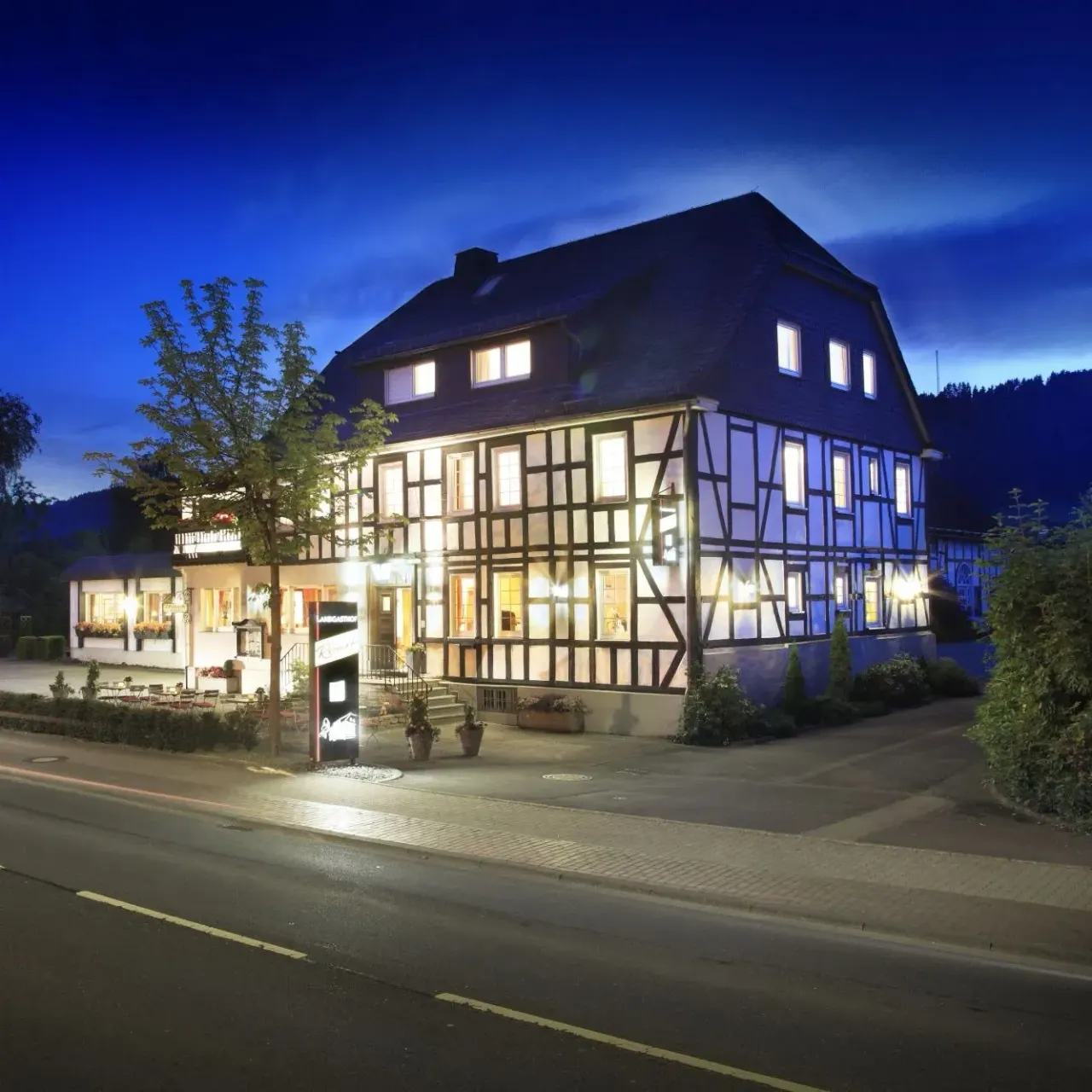 BookNoFees: Restaurante – Landgasthof Reinert – Eslohe-Reiste – Hostería rural Reinert, foto 1