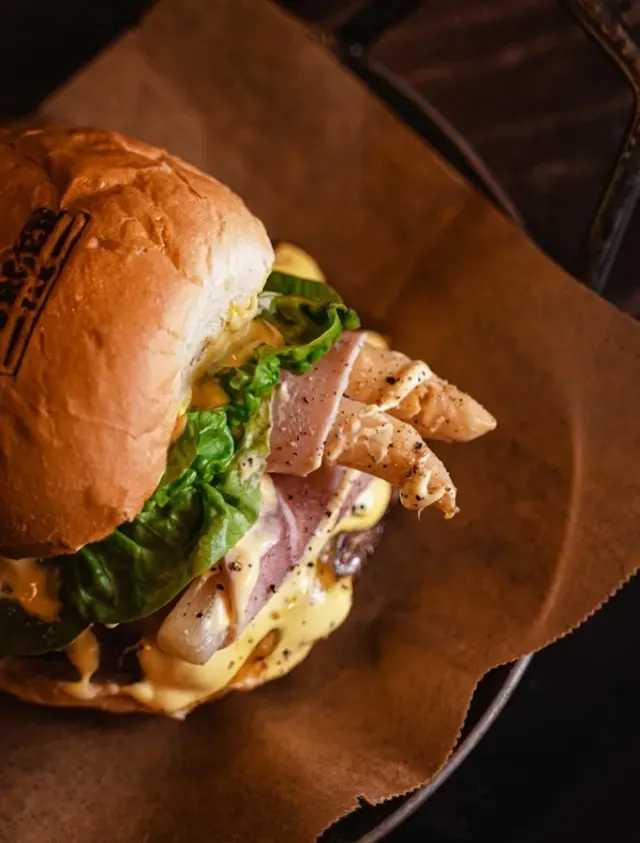 BookNoFees: Restaurante – Burger Fam – Datteln – Familia Burger, foto 3