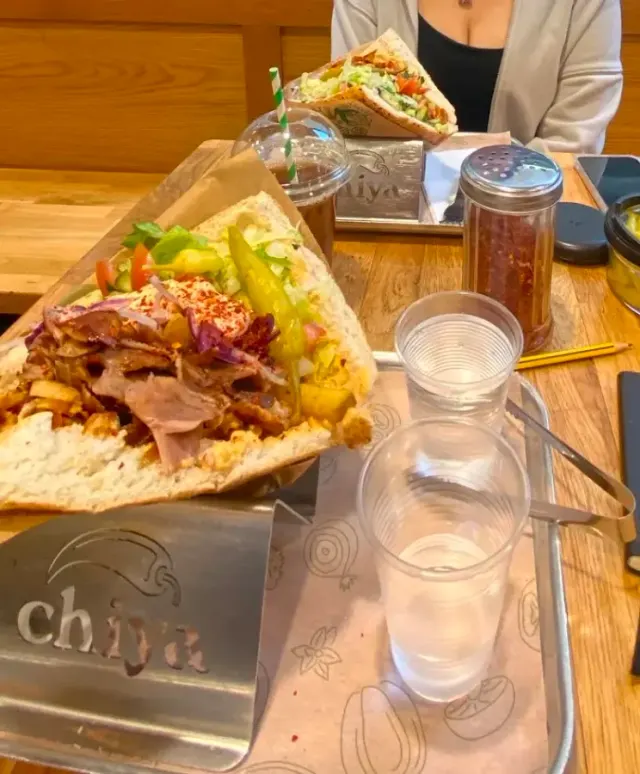 BookNoFees: Restaurante – chiya – Dublin – Negro, foto 2