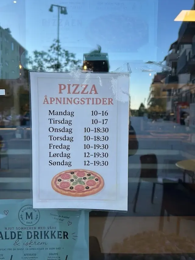 BookNoFees: Cafetería – Boulangerie M – Oslo – Panadería M, foto 3
