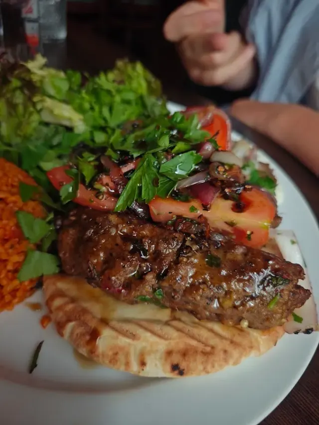 BookNoFees: Restaurante – Habibi Restaurant – Oslo – Restaurante Habibi, foto 2