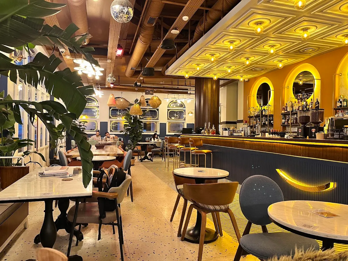 BookNoFees: Restaurante – Griffin Bomonti – Istanbul – Griffin Bomonti, foto 1