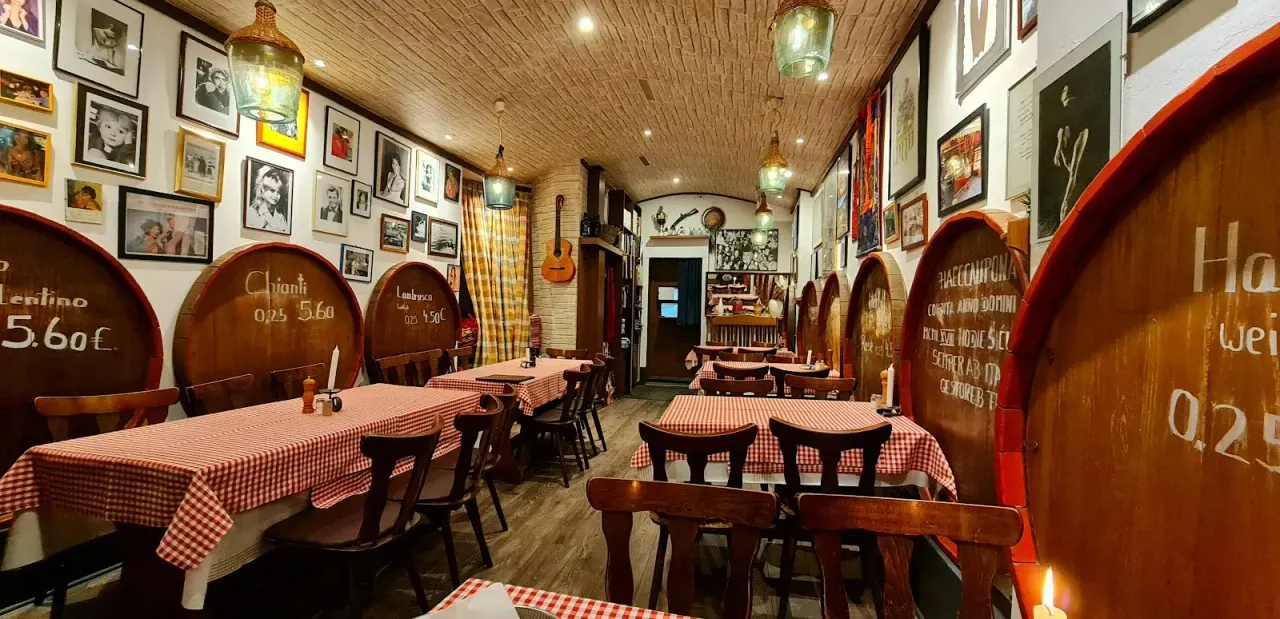 BookNoFees: Restaurante – Ristorante "Ischia" – Berlin – Restaurante «Ischia», foto 1