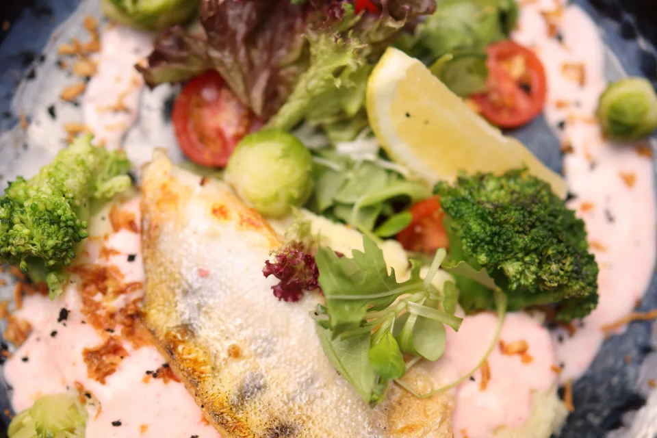 BookNoFees: Foto de ejemplo: Pescado a la parrilla